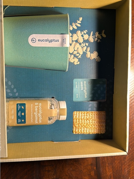 modern sprout Other - Eucalyptus & Bergamot Bath Accessory Set - Blue